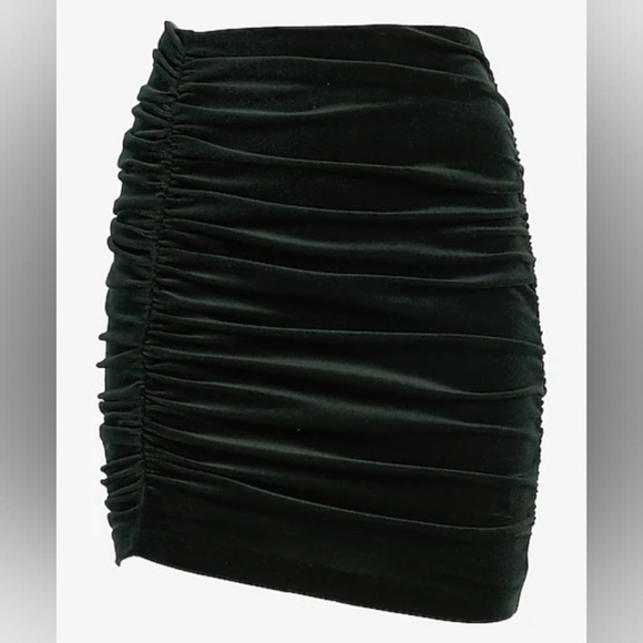 EXPRESS: High Waisted Velvet Bodycon Ruched Mini Skirt size XS - Picture 1 of 2